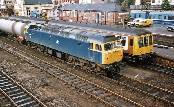 uk-br47299-lincoln_central-1985-peternowt-full.jpg