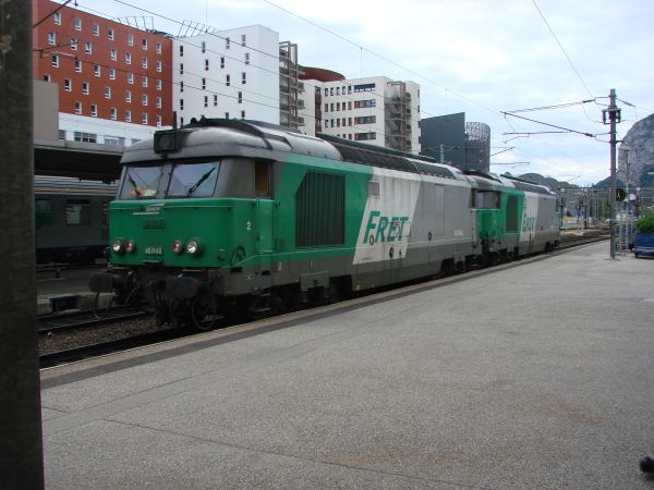 fr-sncf-bb67400-grenoble-260607-pic2-full.jpg